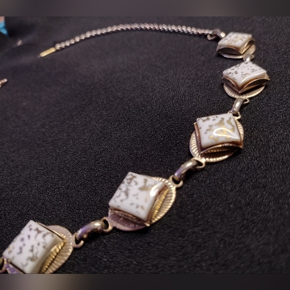 Gold And Marbled Stone Choker Necklace - Picture 2 of 15